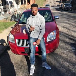 Meet your Posher, Thomas